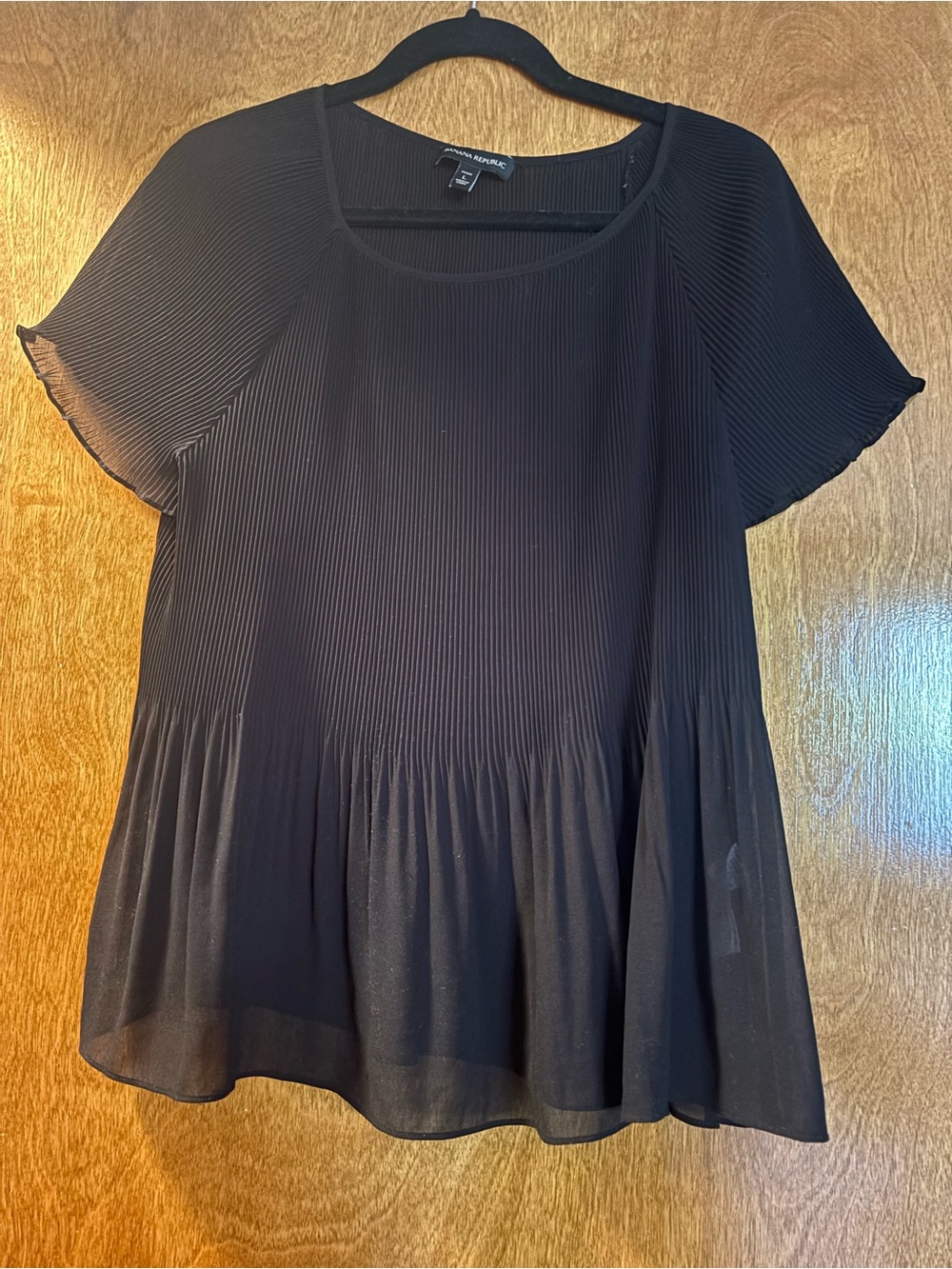 Banana Republic Black Pleated Short-Sleeve Top